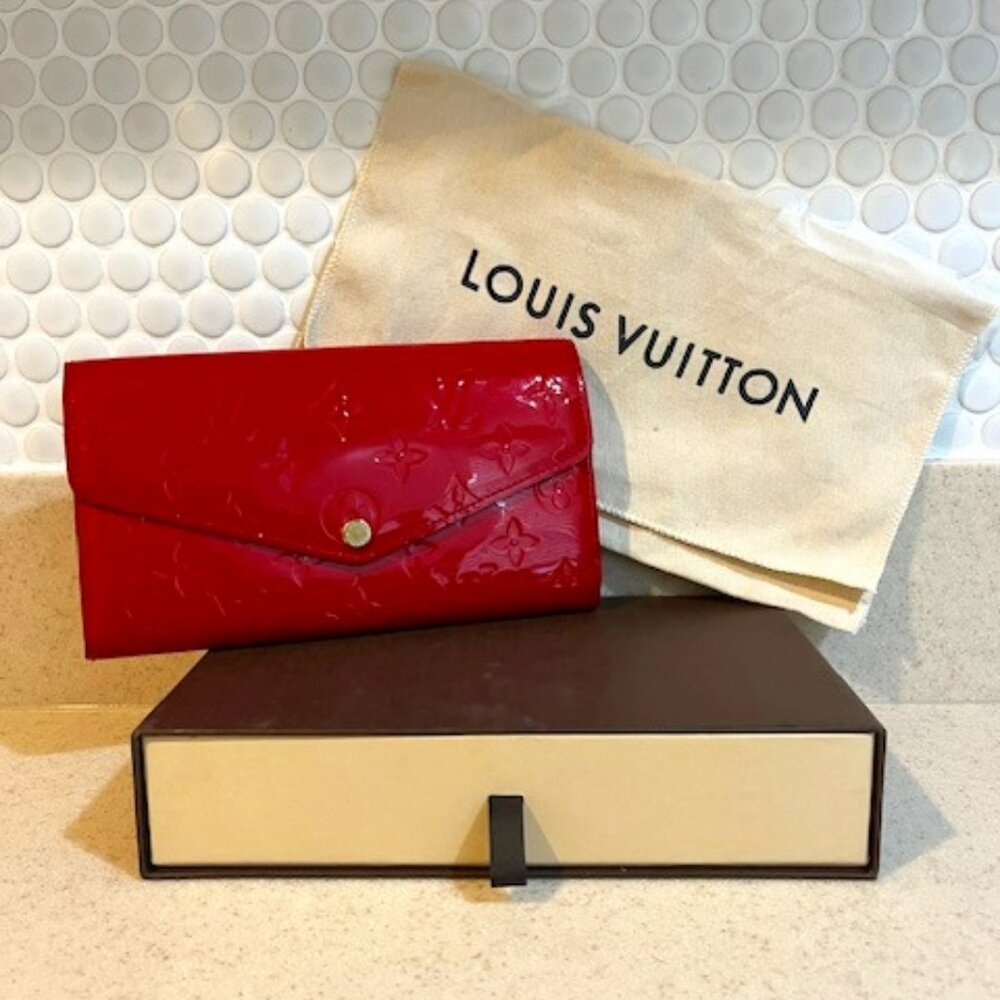 LOUIS VUITTON Vernis Sarah Wallet NM in Cerise (Cherry Red)   *NEW PRICE DROP*